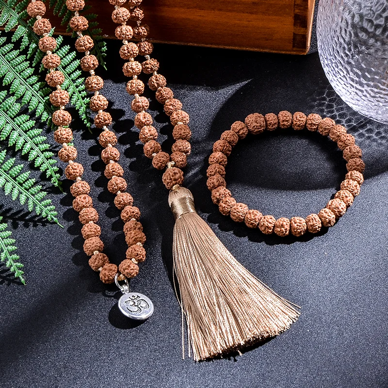 Оригинальное ожерелье и браслет Rudraksha 7-8 мм украшенное бусинами Japamala медитация