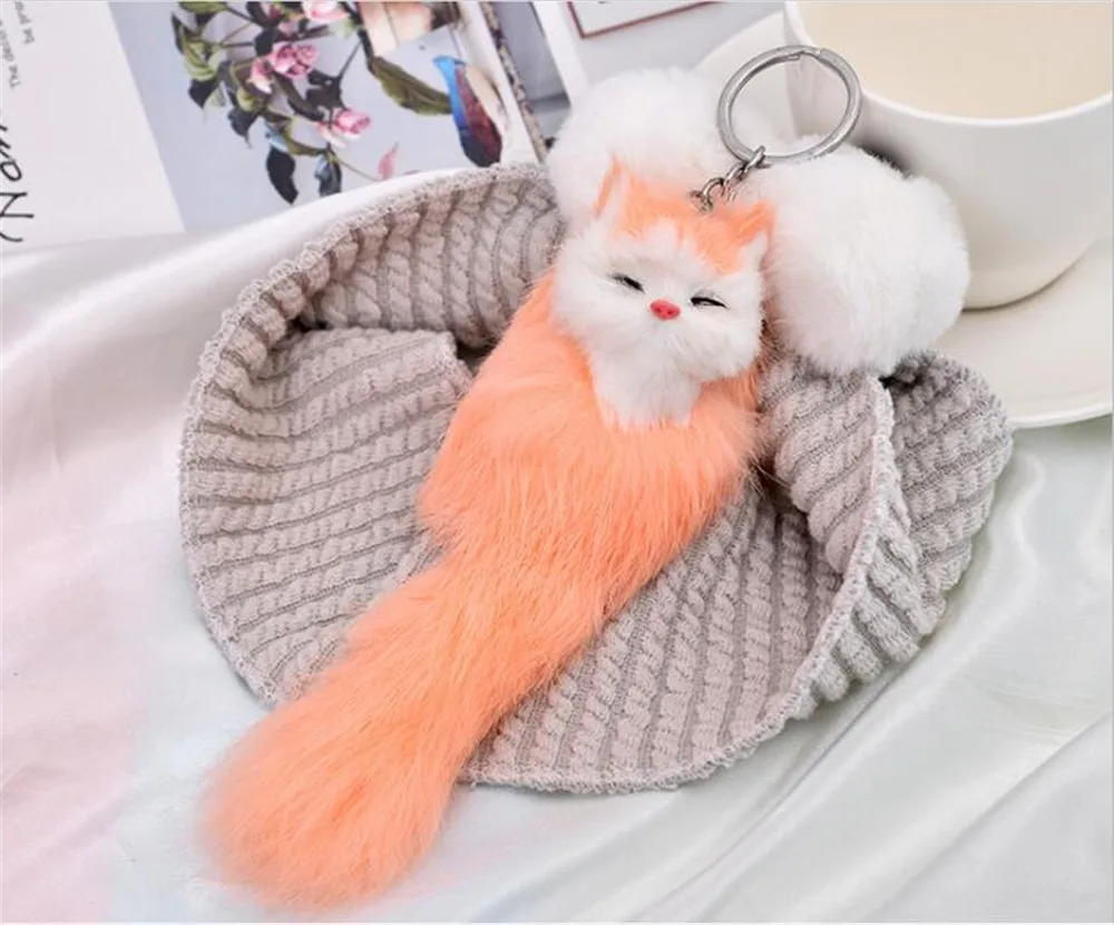 Брелок для ключей с пушистым лисьим шариком