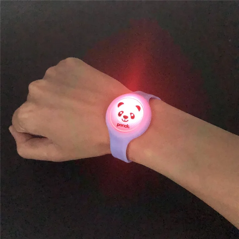 

2021 Random 1pcs Kids Skin Care Cute Luminous Anti Mosquito Insect Repellent Wristband Mosquito Repellent Bracelet Watch Outdoor