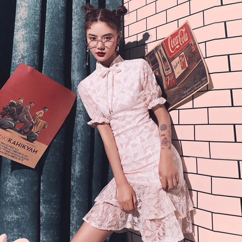 

Pink Sweet Bow Ruffles Trim Novelty Cheongsam Female Elegant Exquisite Lace Qipao Sexy Slim Short Chinese Mermaid Dress XS-3XL