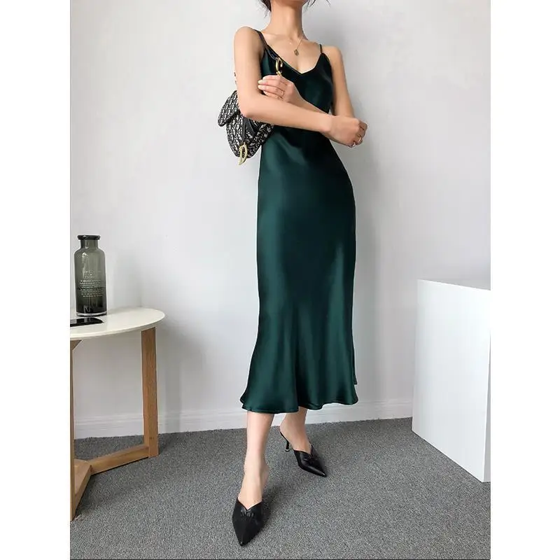 

Popular Women's New Dress Long Silk Satin Suspender Skirt