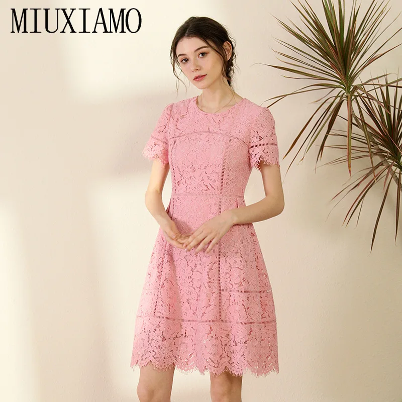 

MIUXIMAO 2020 Summer Dress Runway Design Cute Casual Dress Women Short Sleeve Pink Lace Vintage Dress Women Vestids