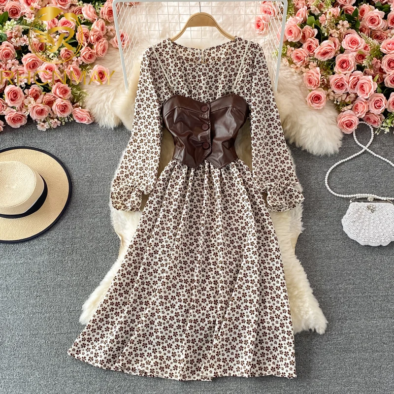 

Fashion Autumn 2021 New Fashion Printing Tight Waist Dress Temperament Short Cardigan Leather Sling Suit Female