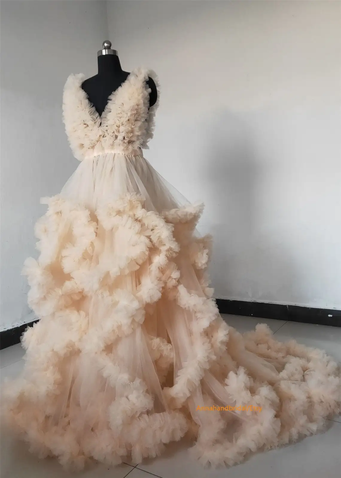 

Champagne Puffy Tiered Ruffles Maternity Dress Sheer Long Women Maternity Dressing Gowns for Photoshoot Pregnancy Bridal Robes