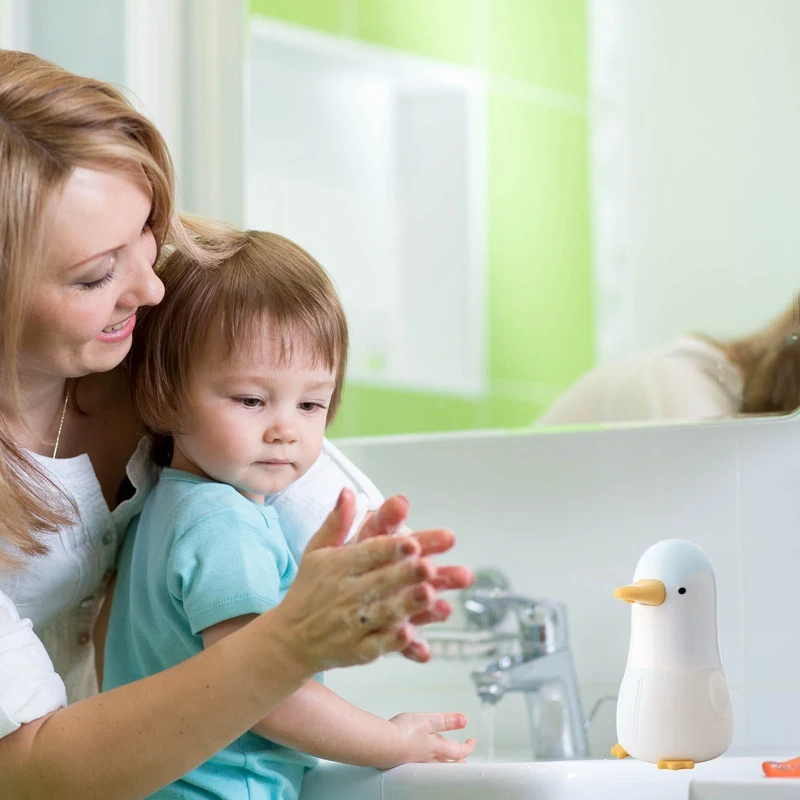 

2021 New Penguin Automatic Foam Soap Dispenser Sensor Washing Phone Used in Kitchen Bathroom Children's Smart Foam Pump
