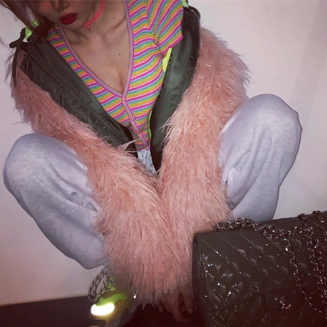 Kpop 4Minute Kim Hyun A same Rainbow color Трикотажная футболка с коротким рукавом женская летняя сексуальная тенниска с треугольным вырезом корейские футболки топы