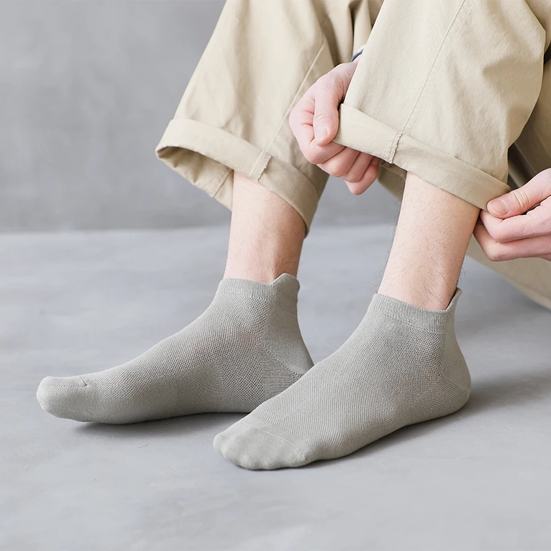 

2021 New Product Four Seasons Pure Cotton Solid Color Heel Lift Deodorant Sweat-Absorbent Men's Sports Socks Men's Socks