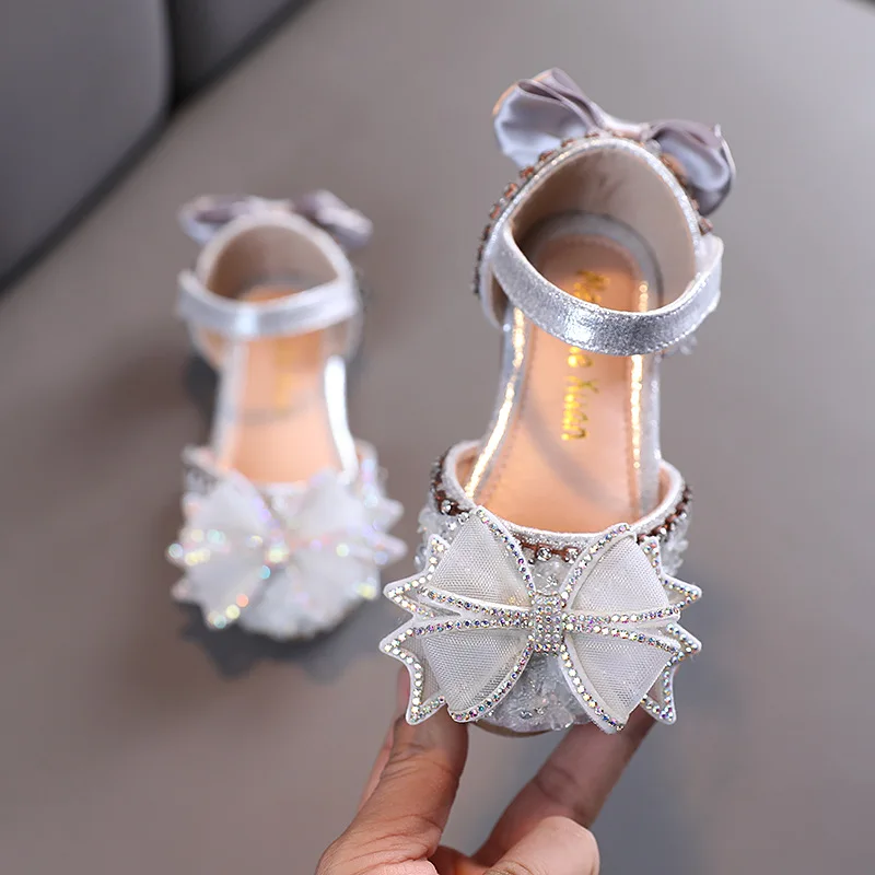 Kids Sandals Rhinestone Bow Girls Princess Shoes Fashion Flats Dance Performance Shoes 2022 Summer New Children Sandals E863