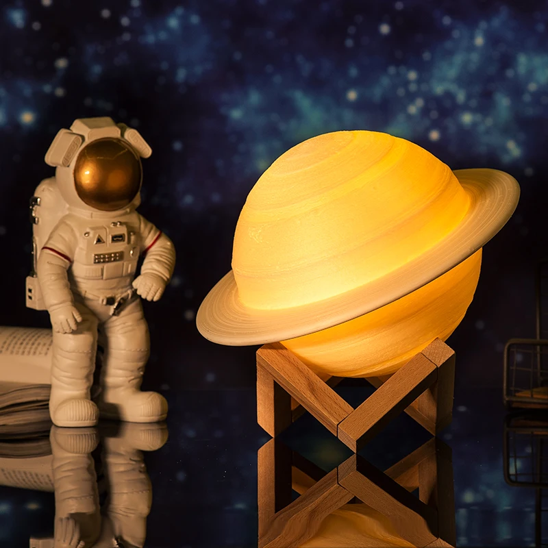 

2019 VIP Saturn Lamp