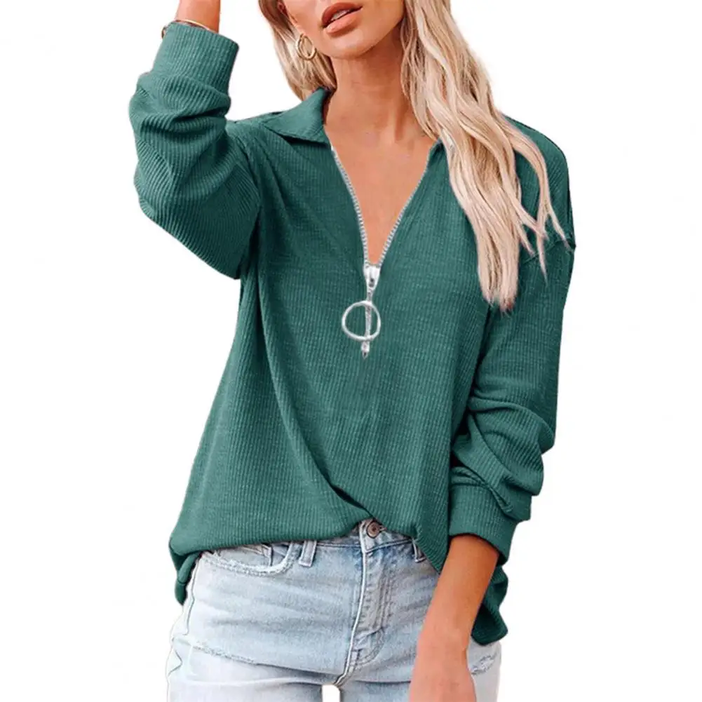 

Женская Однотонная футболка на молнии с V-образным вырезом и длинным рукавом, осень 2021, модная повседневная свободная полосатая рубашка, топ...