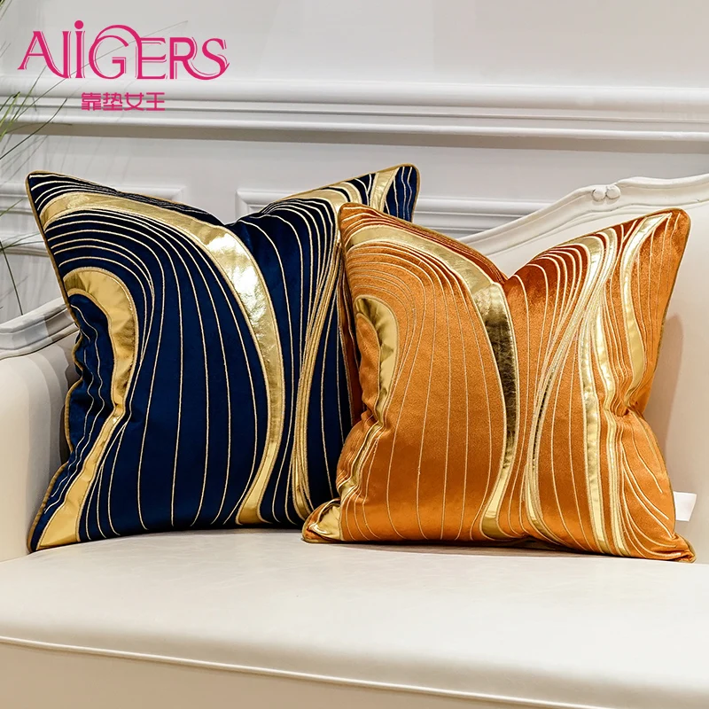 

Avigers Luxury Velvet Square Cushion Covers with Tassels Home Decorative Embroidery Throw Pillow Cases Navy Blue Black Gold