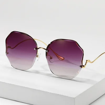 

Eyewear & Accessories