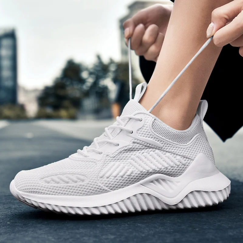 Кроссовки мужские дышащие в полоску на толстой подошве Размеры 35-48 |