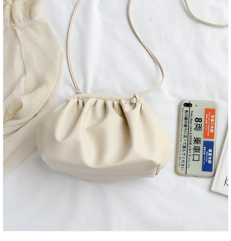 Women Simple Dumplings Messenger Bag Designer Retro New Fashion Cloud Female Crossbody Shoulder Bag Tide Handbag Clutch Bag