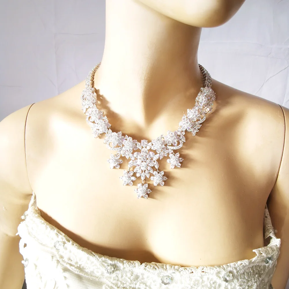 2021 Новые Модные роскошный чехол-портмоне в ретро-стиле дворца с цветами из камней