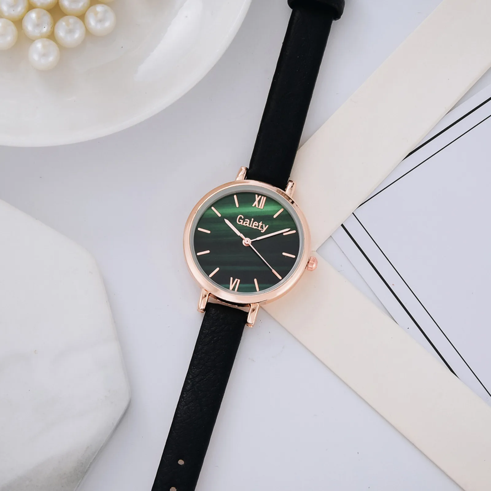 

2020 New Watch Women Fashion Casual Leather Belt Watches Simple Ladies Quartz Clock Dress Wristwatches Relojes Para Mujer