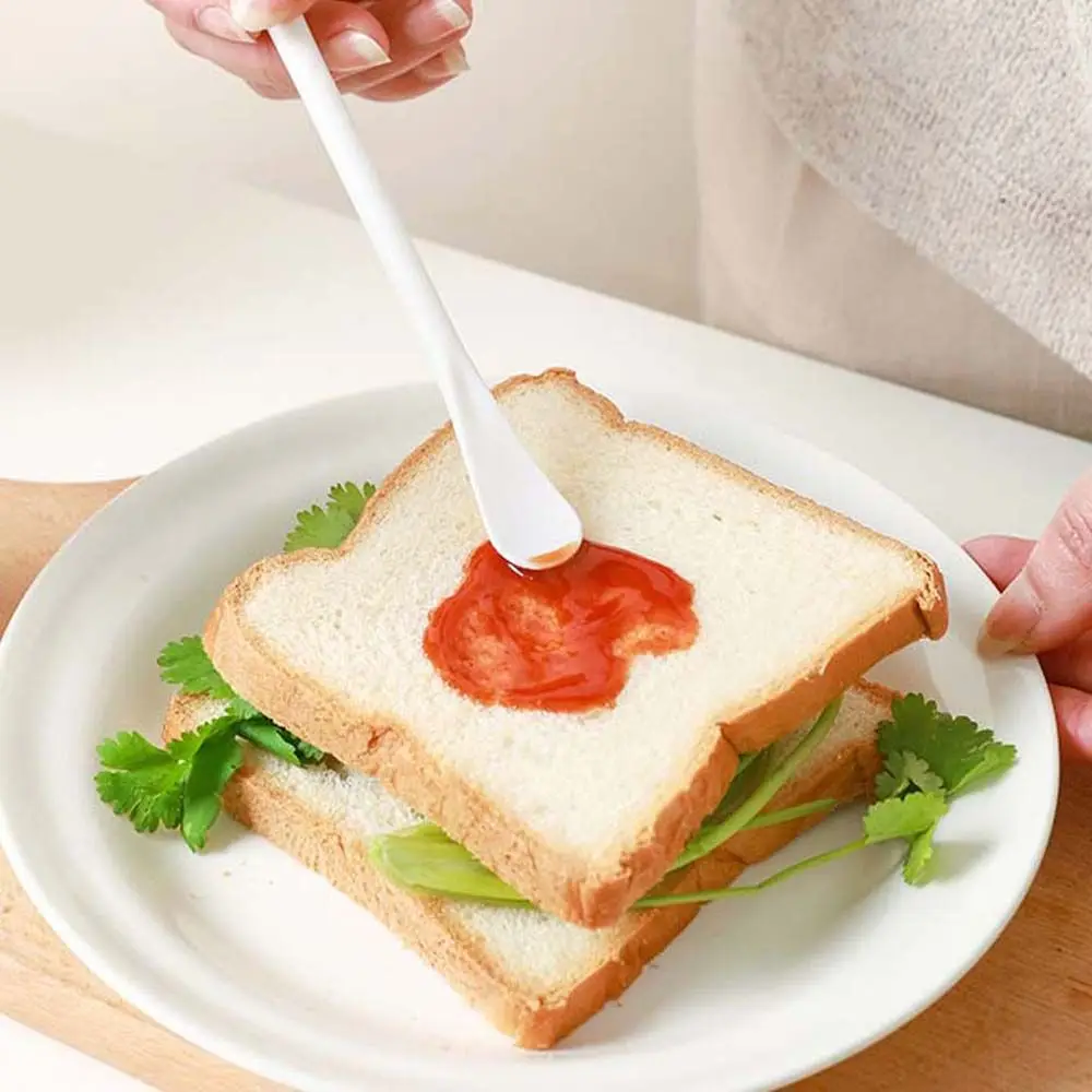 Многофункциональный мини-венчик ручной из пластика с длинной ручкой и двумя головками для перемешивания домашних инструментов и аксессуаров.