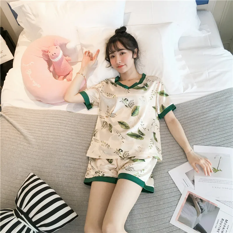Summer Women's Pajamas Simulation Silk Short-sleeved Sweet and Sexy V-neck Home Service Pajamas for Women Sleepwear Sleep Tops