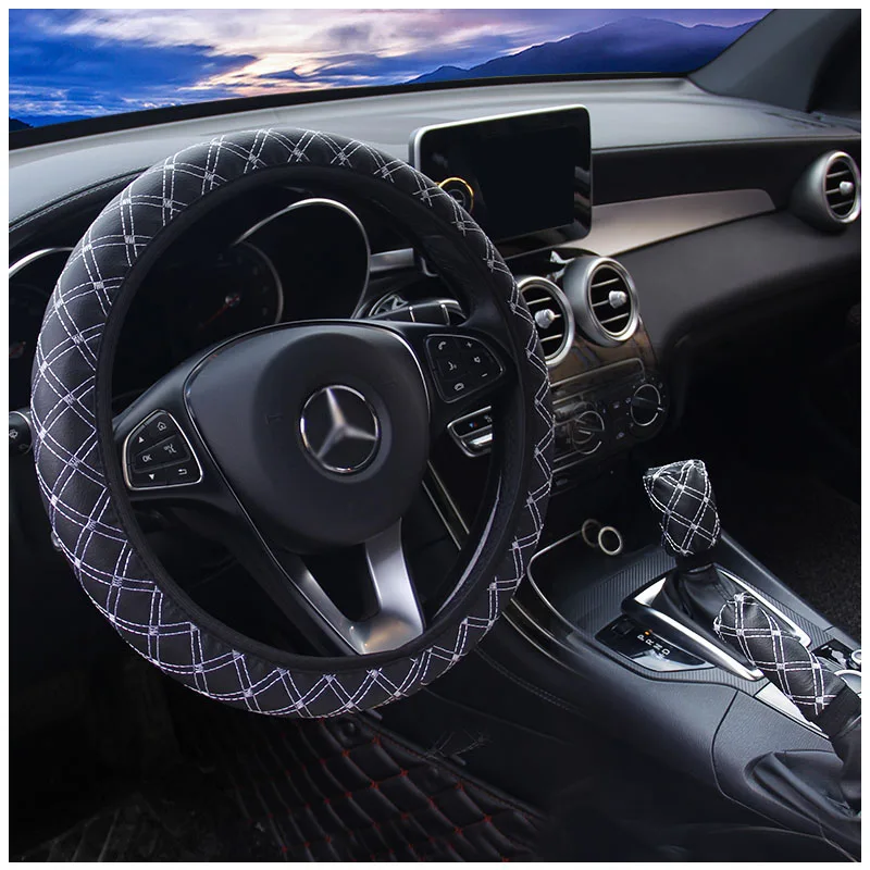 C1 black white DIY плюшевый чехол рулевого колеса автомобиля Черный Серый Бежевый Коричневый желтый, ступицы рулевого колеса, меховая крышка колеса YS5008 - Название цвета: C1 black white