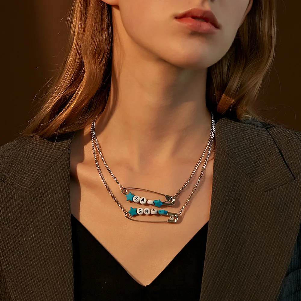 

Ins Creative Pin Multi-Layer Necklace for Women Small Design Sense Pin Letter Clavicle Chain All-Match Jewelry Party Gift Collar