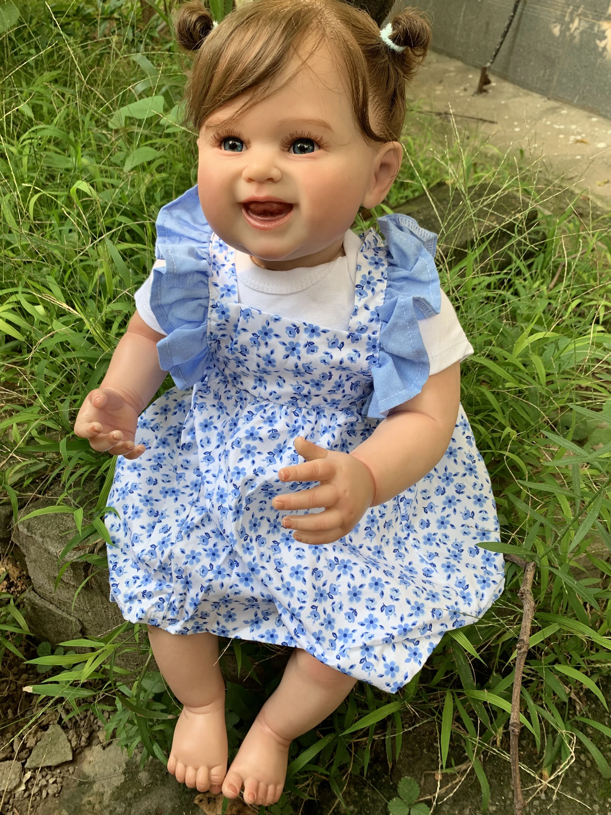 

55 CM 3D Paint Skin Visible Veins Soft Silicone Reborn Baby Doll Toy For Girl Lovely Smiling Princess Bebe Alive Birthday Gift