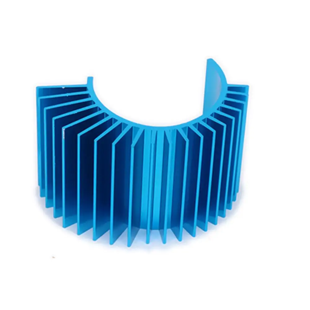 Радиатор охлаждения двигателя теплоотвод верхний вентилируемый Размер 540 545 550