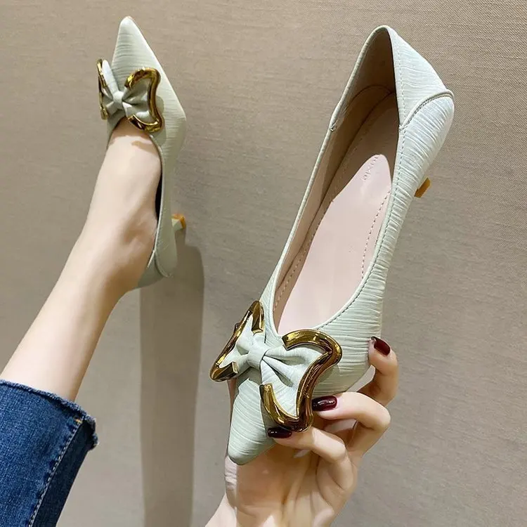 

New 2021 Jelly Shoes Candy Metal Decorative Bow Pointed Toe Slip-0n Thin Heels Zapatos De Mujer Plataforma Calzado Mujer