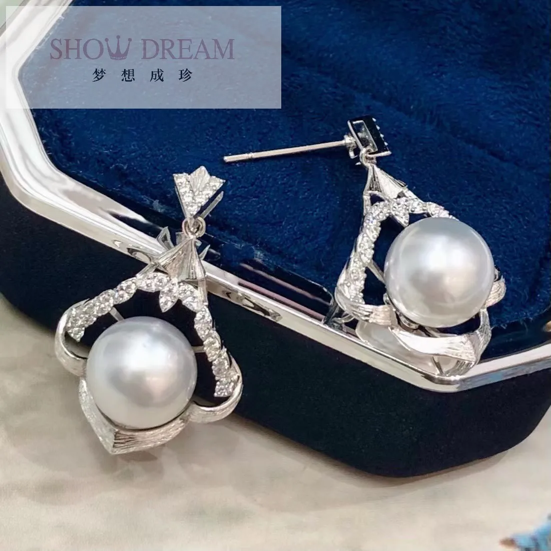 

Серьги женские из серебра натуральная морская жемчужина пробы с белым жемчугом
