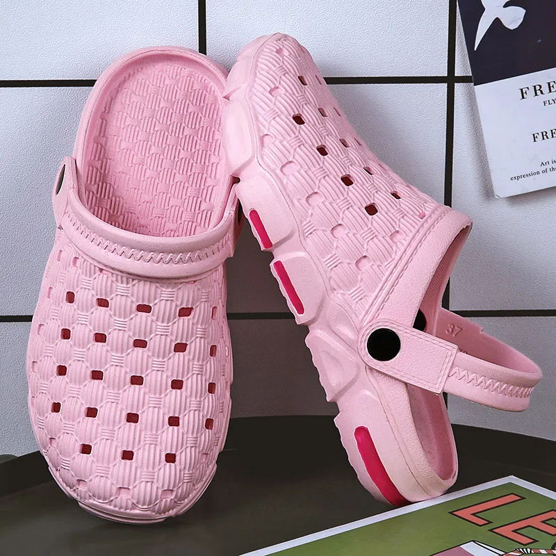 Pink Women Sandals Slippers Check Hollow Women Clogs Shoes Couple Soft Lightweight Big Size Garden Shoes Women sandalia feminina