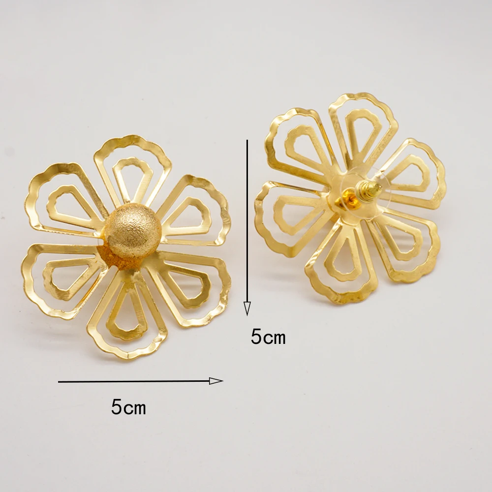 Женские серьги-капли золотого цвета с цветком модные серьги цветочной