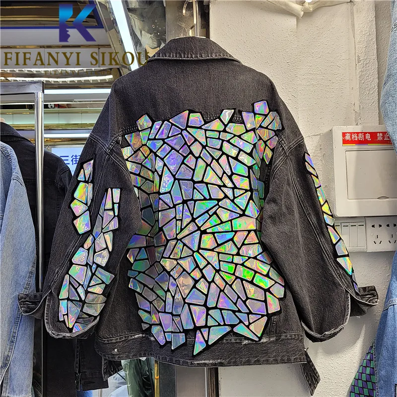 

Black Denim Jacket Women Streetwear Fashion Sequins Lapel Long Sleeve Jeans Jacket Female Spring Autumn Loose Spliced Jeans Coat