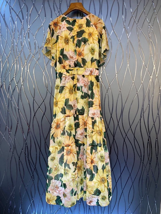 

2021 spring new women's round neck flower pattern color matching decoration slim short-sleeved long dress 228