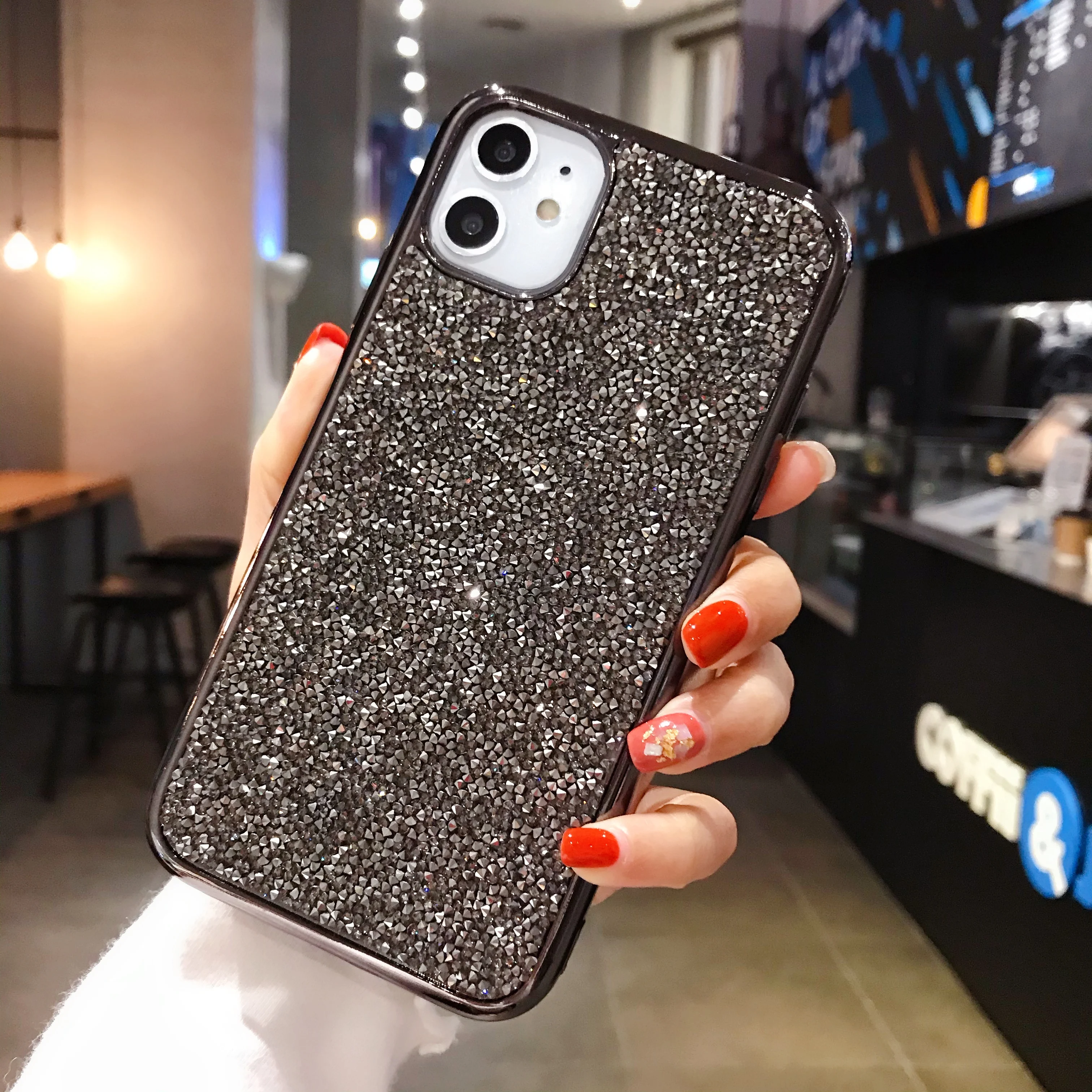 

Fashion trend glitter diamond with logo mobile phone case is suitable for iphone7 8Plus X Xsmax Xr 11 12Promax 12min