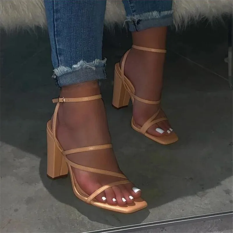 Женские босоножки Обувь на высоком каблуке Лучший уличный вид ремешках с