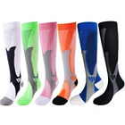 Разноцветные Компрессионные носки, носки от варикозного расширения вен, футбольные командные Гольфы унисекс, уличные Спортивные Компрессионные высокие чулки для кормления