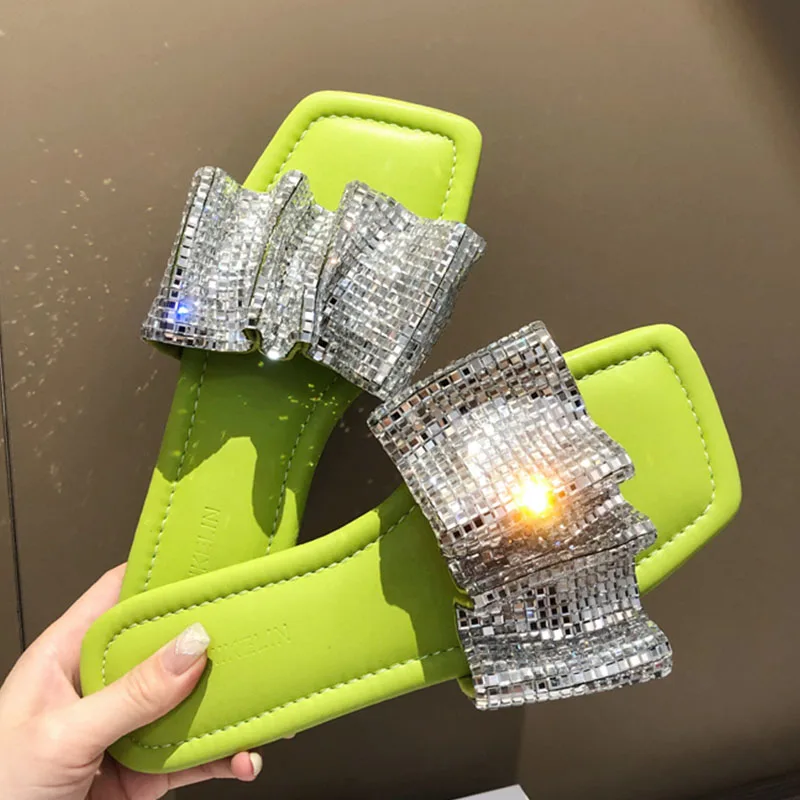 

Шлепанцы женские, прозрачные, на плоской подошве, с блестками, 2021