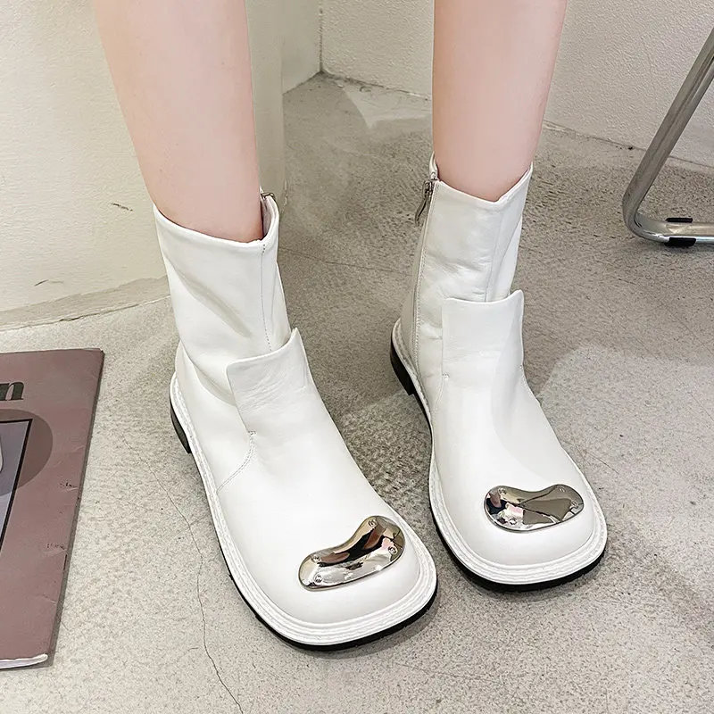 

Женские ботильоны с металлическим украшением, удобные мягкие повседневные ботинки на низком каблуке, с большим носком, осень