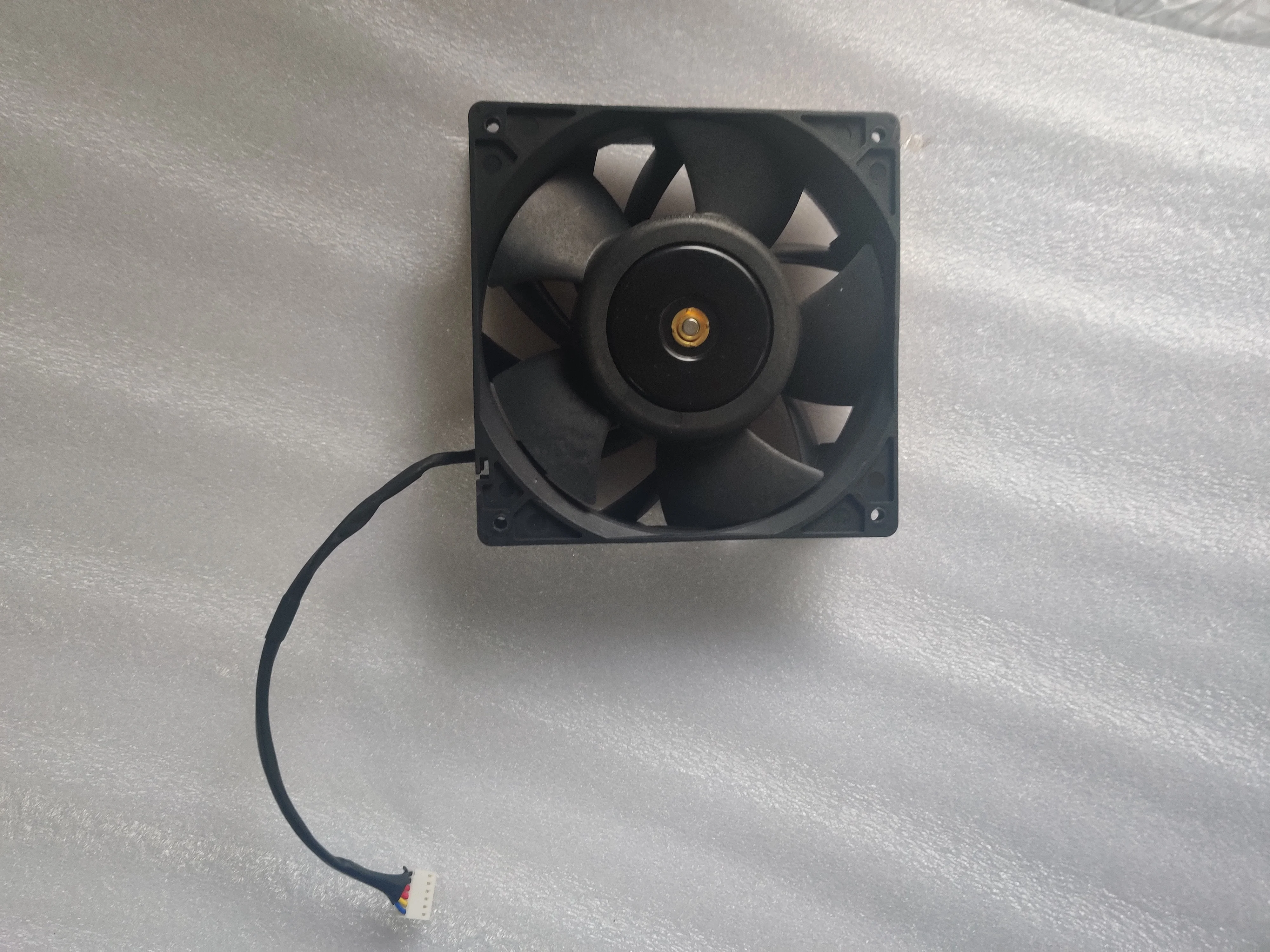 

DHL ship Bitcoin BTC BCH Miner WhatsMiner M20S M21S M30S M31S Fan Cooling 14cm Fan for ASIC miner