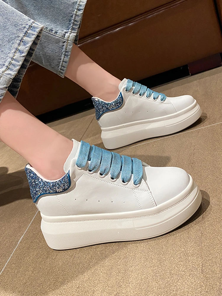 

Женские кроссовки на плоской подошве, Белые Повседневные Дизайнерские кроссовки на толстой подошве, увеличивающие рост, лето 2021