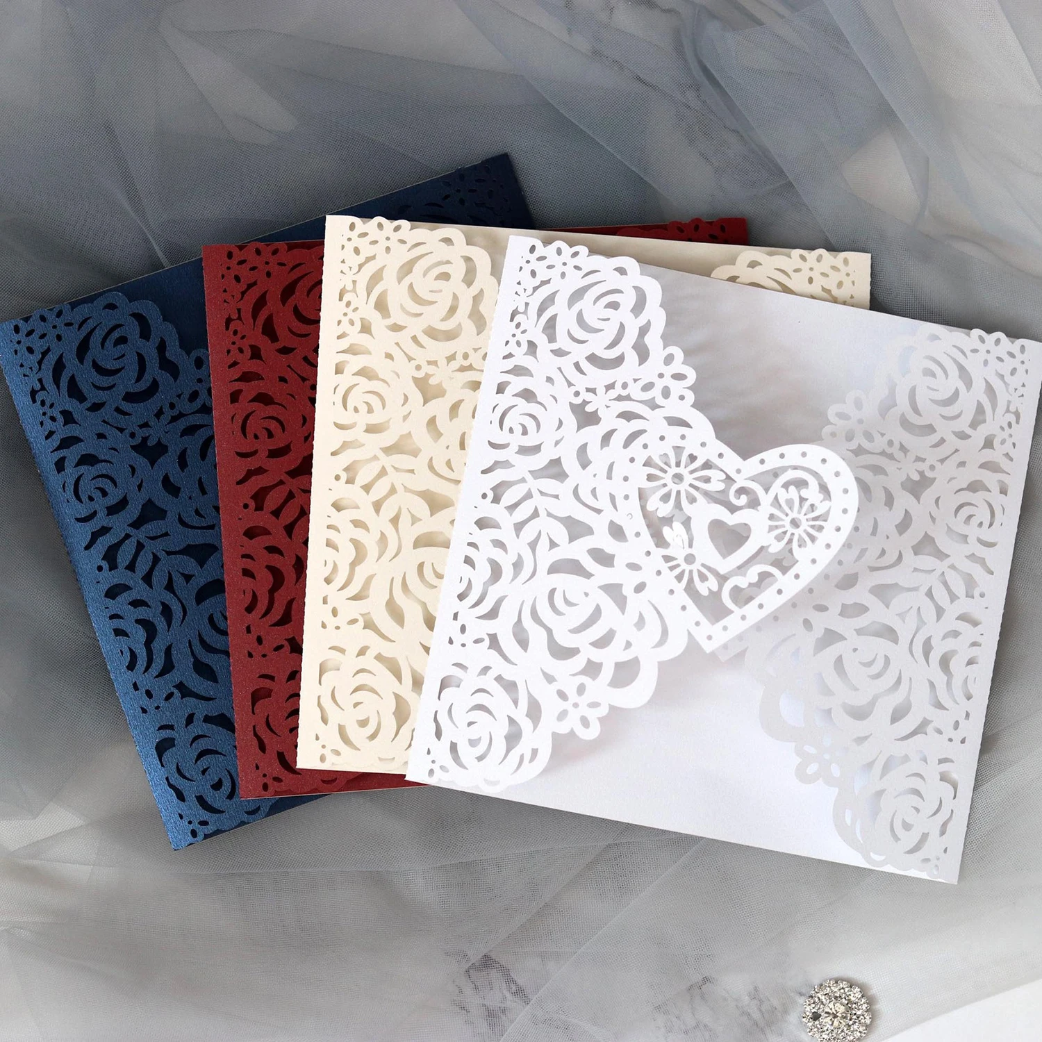 

10pcs Pierced rose embossing laser invitation letter pearl paper invitation cards wedding business universal invitation
