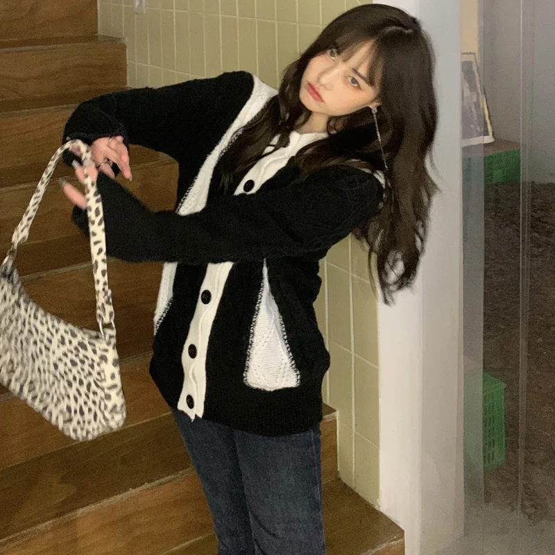 

Новинка Осень-зима черный и белый цвет мягкий круглый вырез