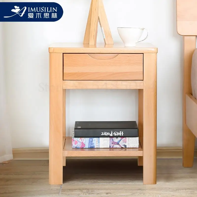 Чистая сплошная деревянная прикроватная столик в японском стиле простая спальня