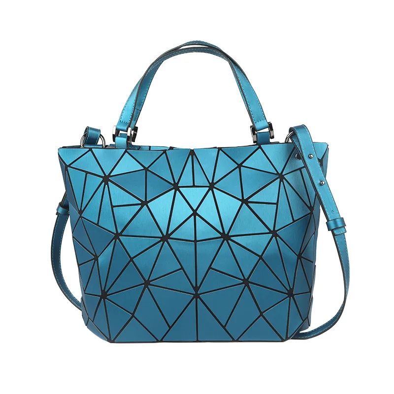 

New 2021 single shoulder bag bucket bag Lingge European and American fashion women's bag large capacity bag