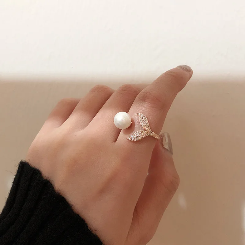 Роскошные серьги с кубическим цирконием Русалка хвост белые круглые жемчужные