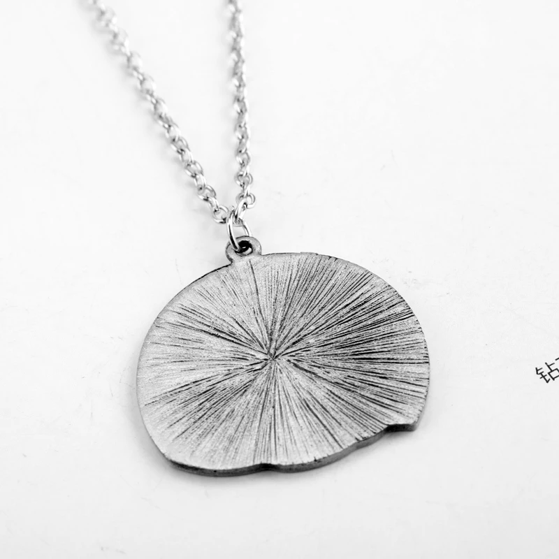 

Pendant Necklace The little Prince Fox Round Shape Dangle Necklace Le Petit Prince Theme Jewelry Link Chain Choker Necklace Gift