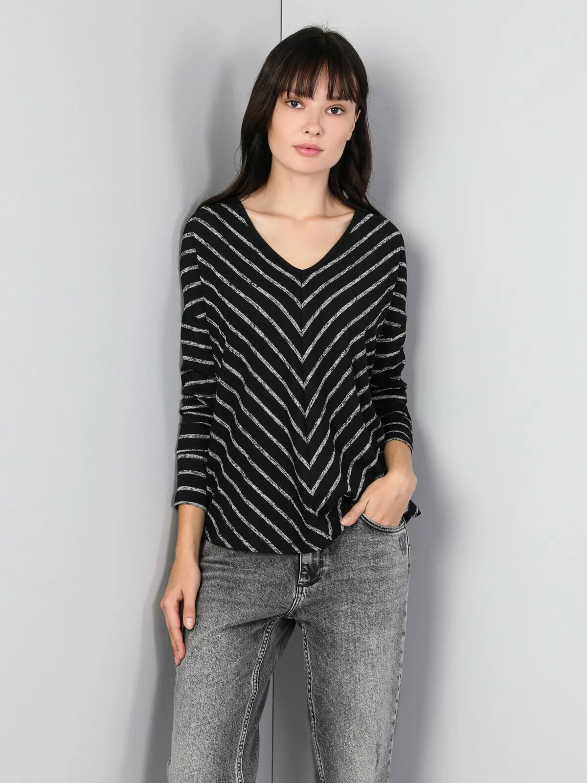 

Woman Long Sleeve Tshirt CL1044882