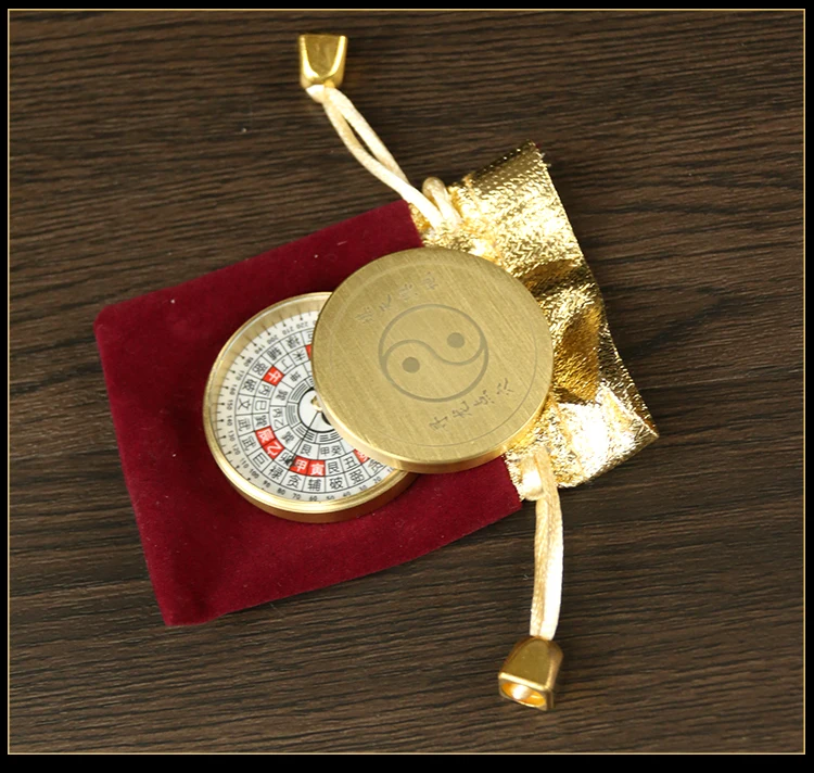 

Pocket copper compass feng shui compass, high precision compass, beginners to carry, Pocket two inch compass