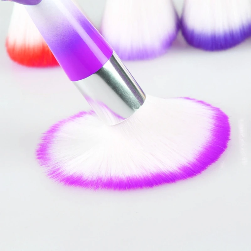 Кисть для румян пластиковая с коротким стержнем упаковка из ПВХ макияжа