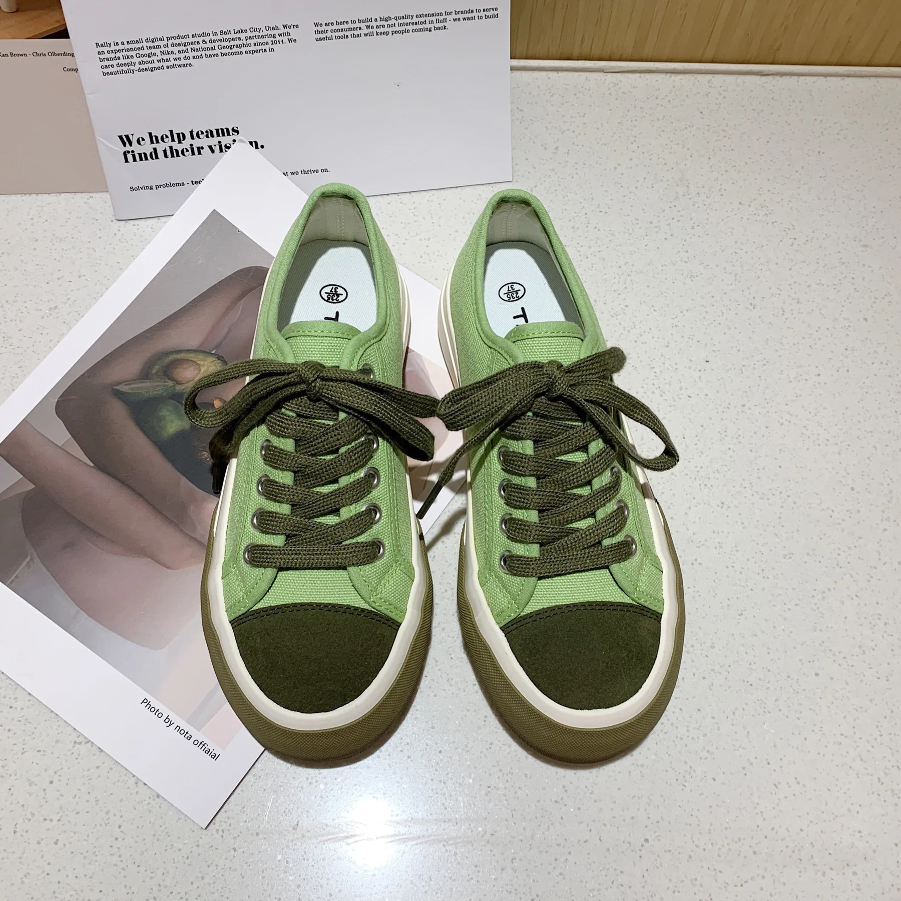 

Girls Canvas Shoes Thick Bottom Color Matching Women Gumshoes Green White Blue 35-40 Students Leisure Shoes All Match 2021 New