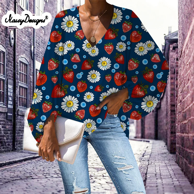 

Noisydesigns/2021 женские блузки для отдыха, повседневные топы с короткими рукавами, женская летняя рубашка с принтом клубники и цветов, Прямая пост...